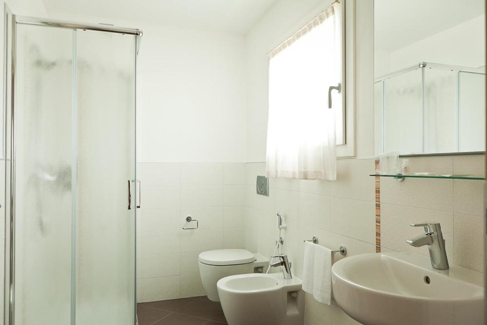 فيرّارا Ladino Room & Breakfast الغرفة الصورة