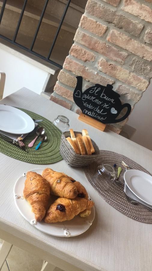 فيرّارا Ladino Room & Breakfast المظهر الخارجي الصورة